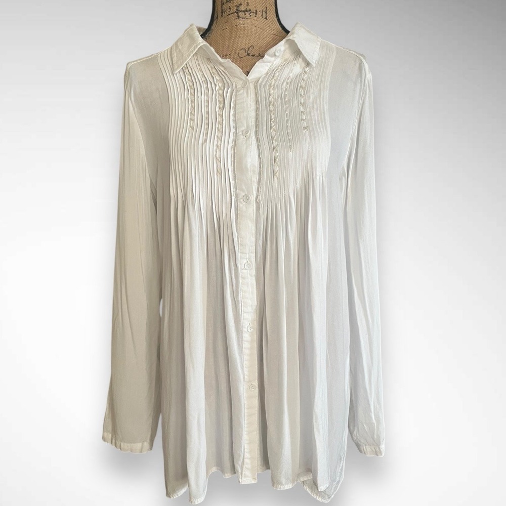 MONORENO Women's‎ White Flowy Long Sleeve Button Down Shirt Small | EUC